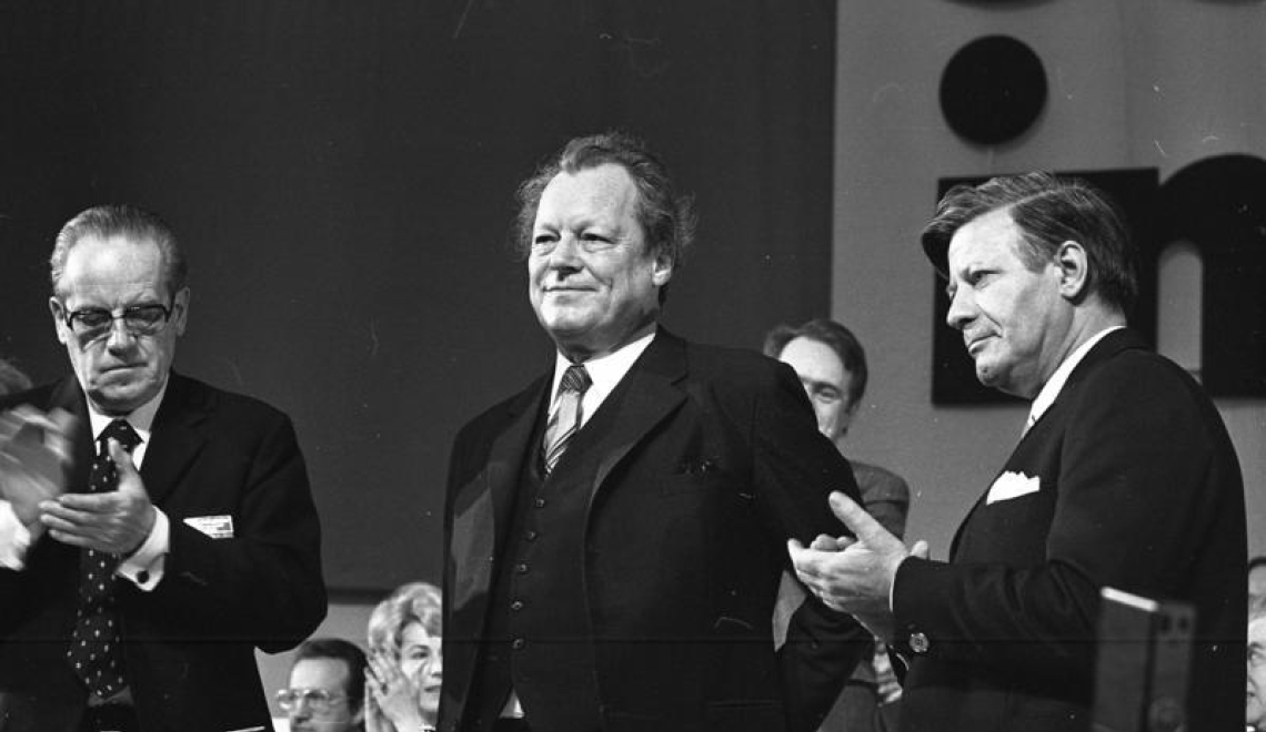 Bundesarchiv_B_145 Bild-F039406-0011 Hannover SPD-Bundesparteitag Brandt
