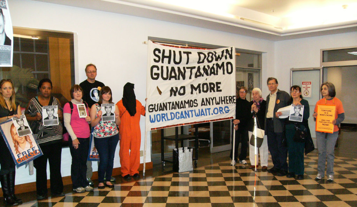Abbildung von Close Guantanamo protest at UC Berkeley Law Boalt Hall