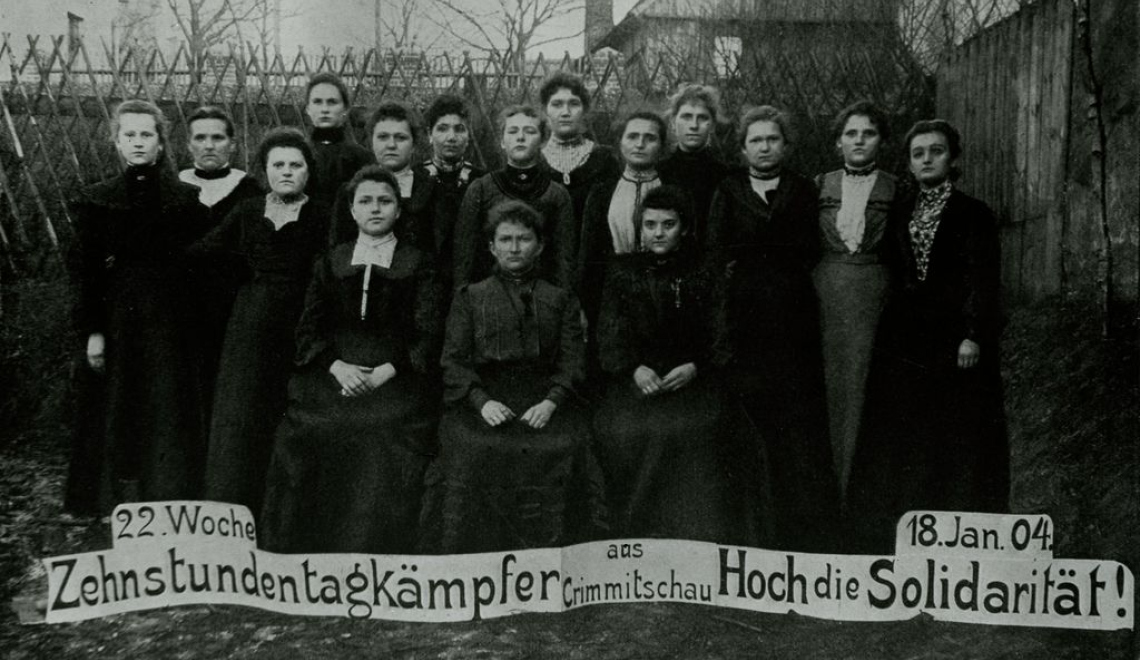 Abbildung von Streikende Textilarbeiterinnen in Crimmitschau 1904