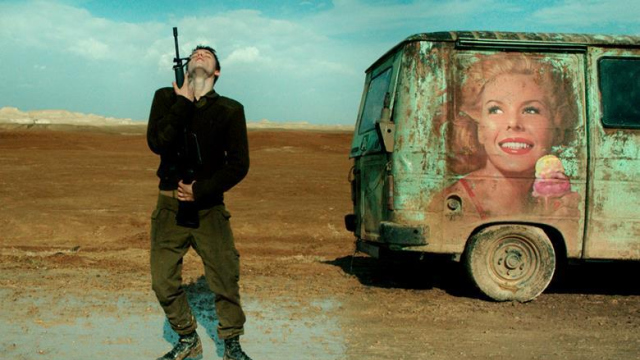 Abbildung des Kino Posters zum Kinofilm - Foxtrot - 2017