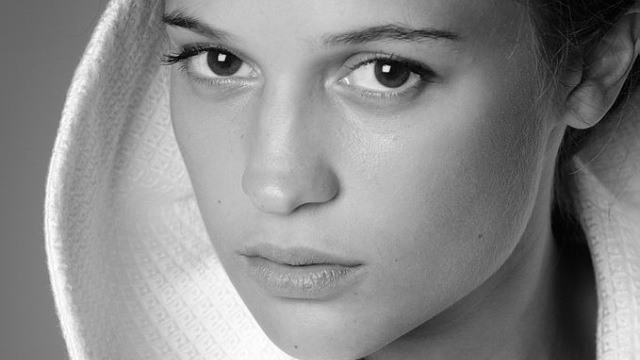 Abbildung von Schauspielerin Alicia Vikander