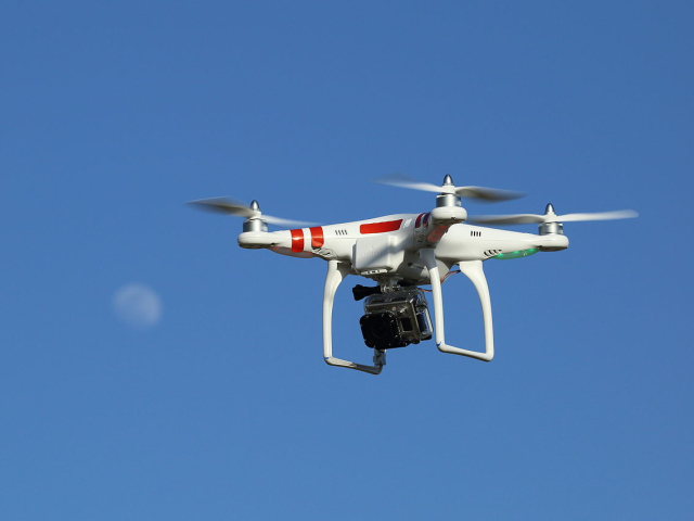 Bild einer Drohne mit GoPro Kamera