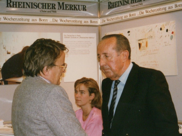 Abbildung von Peter Scholl-Latour auf der Frankfurter Buchmesse 1988
