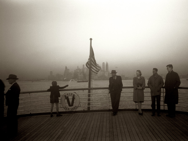 Abbildung von ankommenden Einwanderern, New York der 1940er