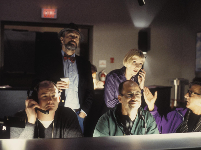 Abbildung eines Filmausschnitts des BluRay DVD Covers zum Kinofilm - Wag The Dog - 1997